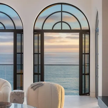 Cassa Stella In With A Wonderful View *