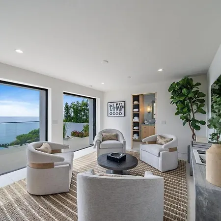 Cassa Stella In With A Wonderful View *